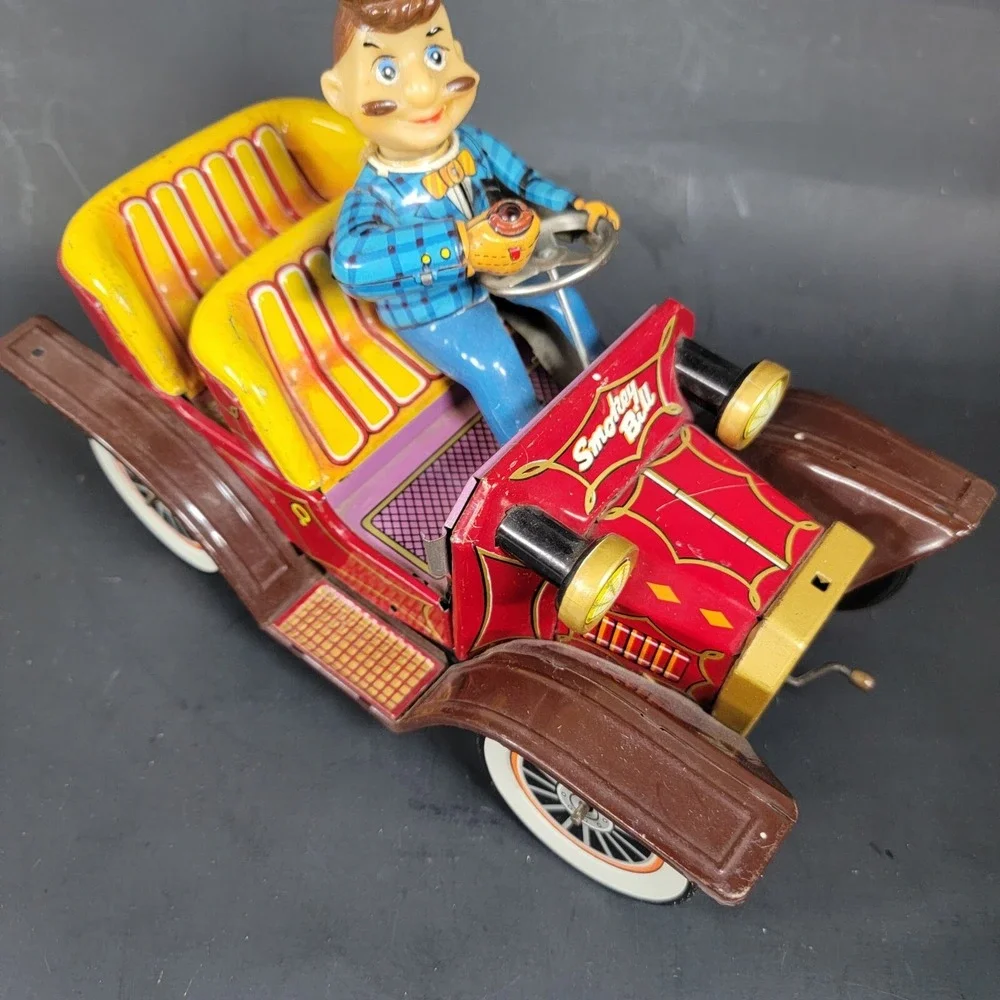 SMOKEY BILL ON OLD FASHION CAR TIN BATTERY TOY JAPAN 1960s